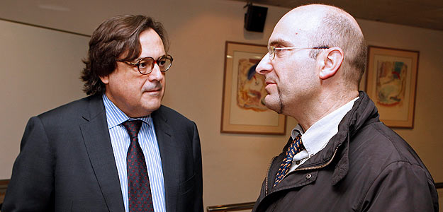 Los investigadores Cecilio Álamo y José Antonio López-Guerrero