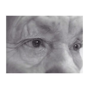 Qué de cosas cuentan esos ojos, abuela, qué de cosas…