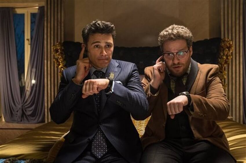 James Franco, izquierda, en el papel de Dave, y Seth Rogen como Aaron, en una escena de "The Interview" de Columbia Pictures en una fotografía proporcionada por Sony Pictures Entertainment. La cinta se estrena el 25 de diciembre de 2014.SONY PICTURES ENTERTAINMENT, ED ARAQUEL/FOTO AP