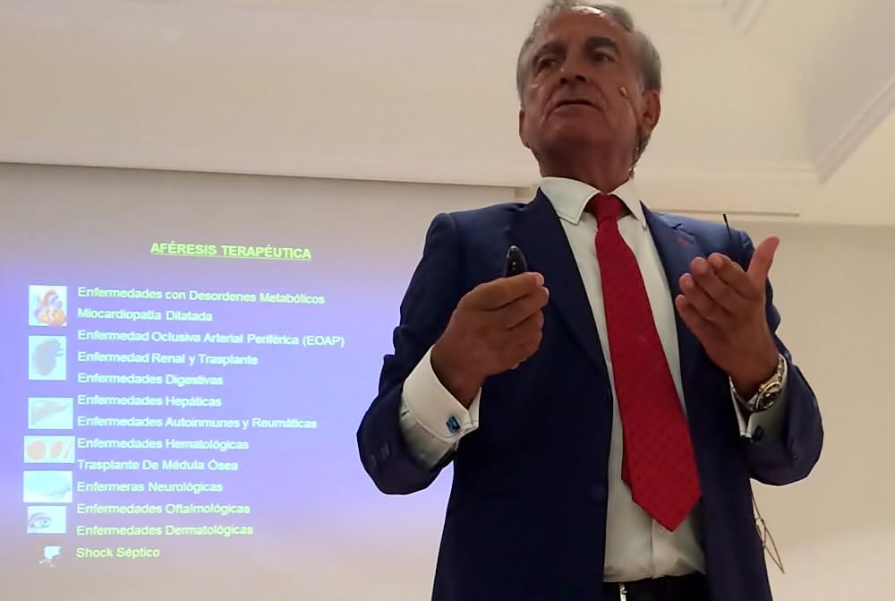 Aféresis como tratamiento en Alzheimer (una alternativa esperanzadora) El doctor Fernando Anaya durante la jornada sobre aféresis organizada por parte de Know Square. (FOTO: Know Square) Aféresis como tratamiento en Alzheimer (una alternativa esperanzadora) El doctor Fernando Anaya durante la jornada sobre aféresis organizada por parte de Know Square. (FOTO: Know Square)