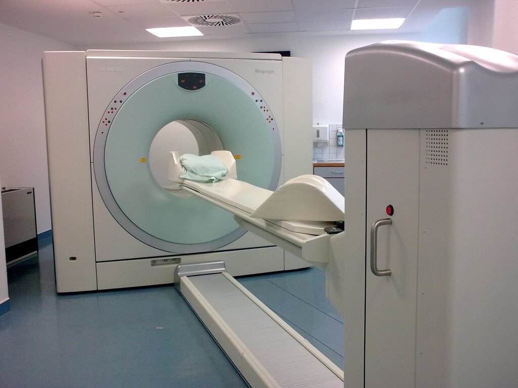 PET cerebral