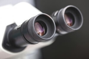 Examen ocular podría diagnosticar el alzhéimer de forma precoz.