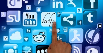 Aplicaciones gratuitas de salud. Estas herramientas (aplicaciones) son muy descargadas por 3 razones: Son muy útiles, Son fáciles de usar. Casi todos tenemos un smartphone…