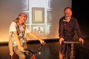 Obra de teatro explora vida conyugal en la tercera edad. Amor en tiempos de Alzheimer: Un Jardín Secreto