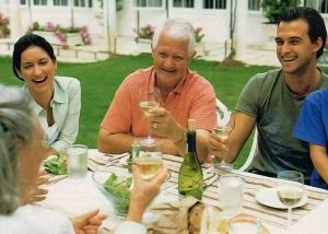 El 94% de los casos de EA son afrontados por familiares.