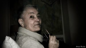 Llorar a solas (Cartas Dedicadas). #CartasDelAlzheimer.En honor a la maravillosa mami de Anne D'Manieve