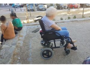 ¿Señora, se encuentra usted bien?